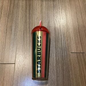 Starbucks 2024 Christmas Stripe Glitter Dome Lid‎ 24 oz Venti Tumbler with Straw
